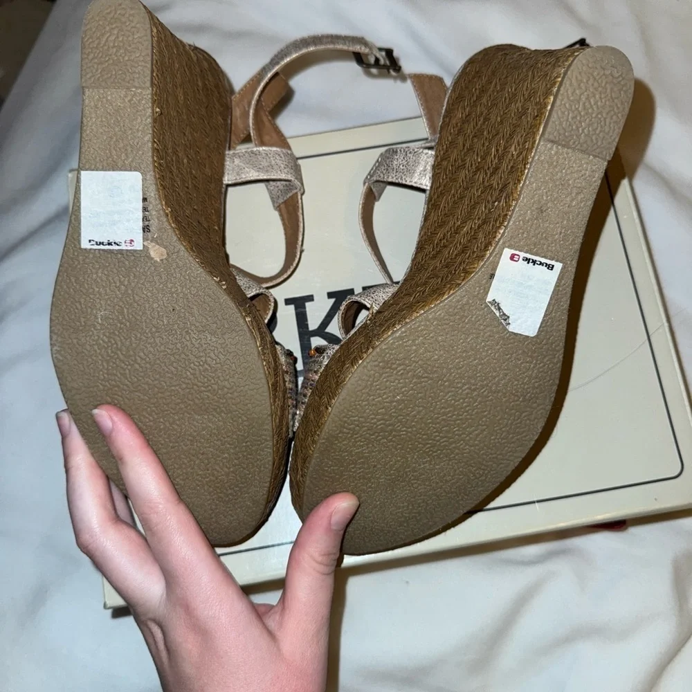 Buckle Women's Metallic Wedge Sandals Size 11 with sequin details